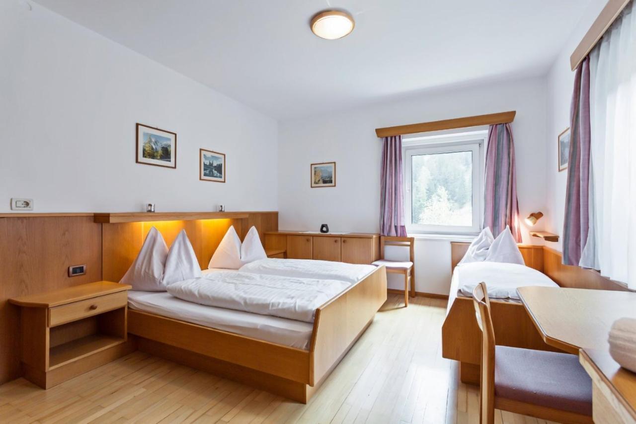 Villa Alpina Apartments Santa Cristina Val Gardena Extérieur photo
